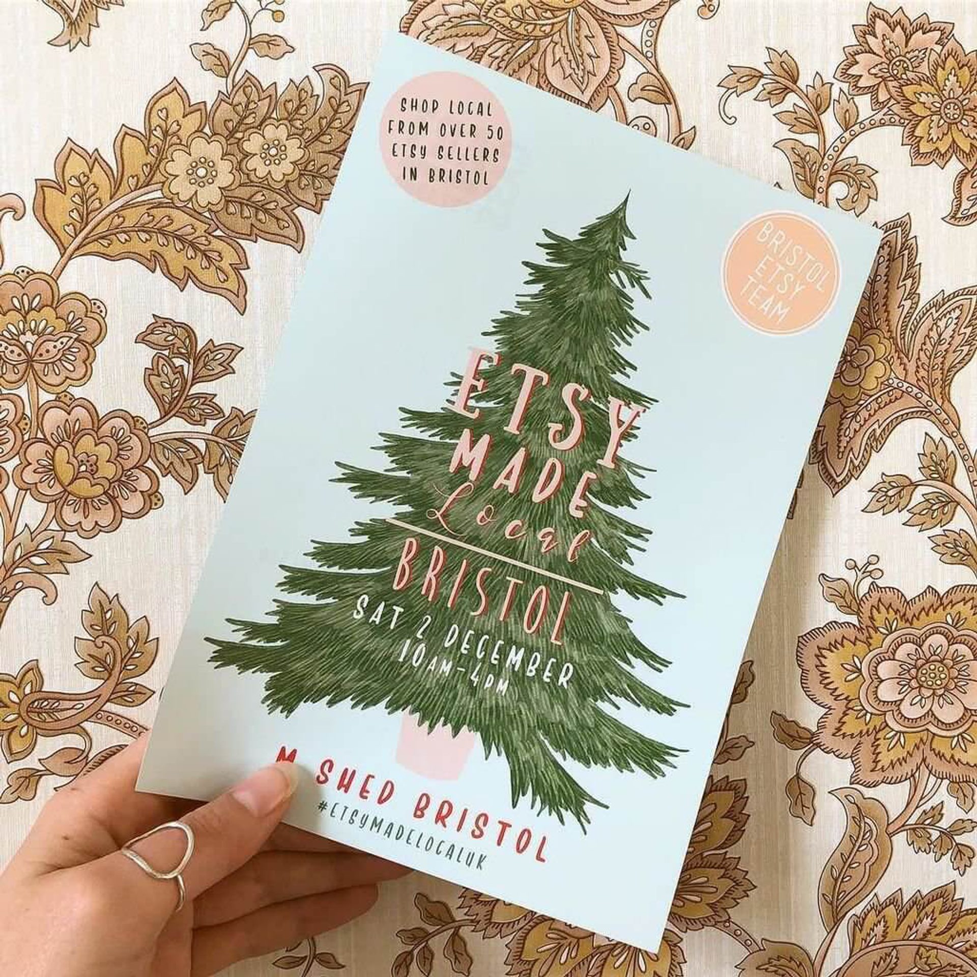 Holiday shopping flyer example